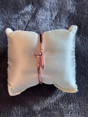 Rose Gold Nail-Style  Bracelet - Women Jewelry